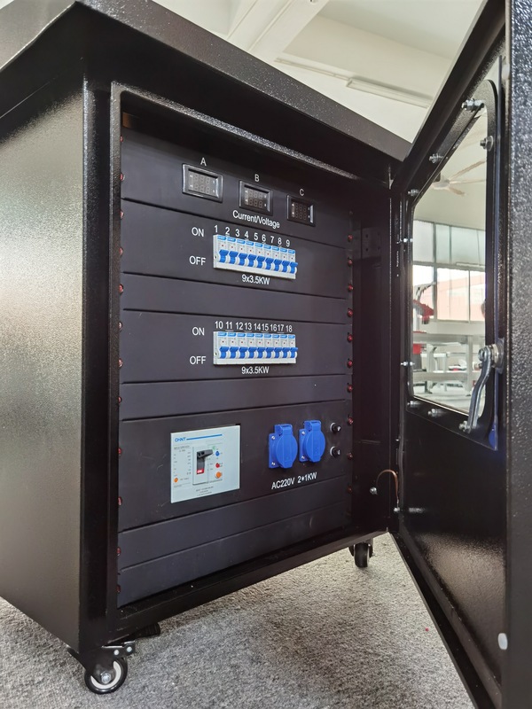 QN-YD/50KW  50KW移动防水配电箱（正面）